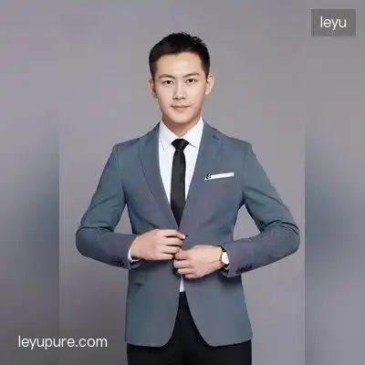 卜芳霁